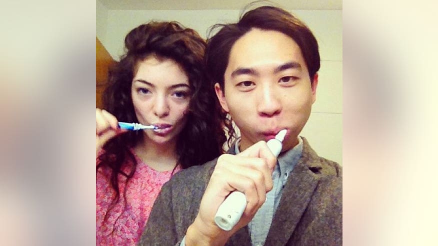 lorde-and-boyfriend-james-lowe-ftr